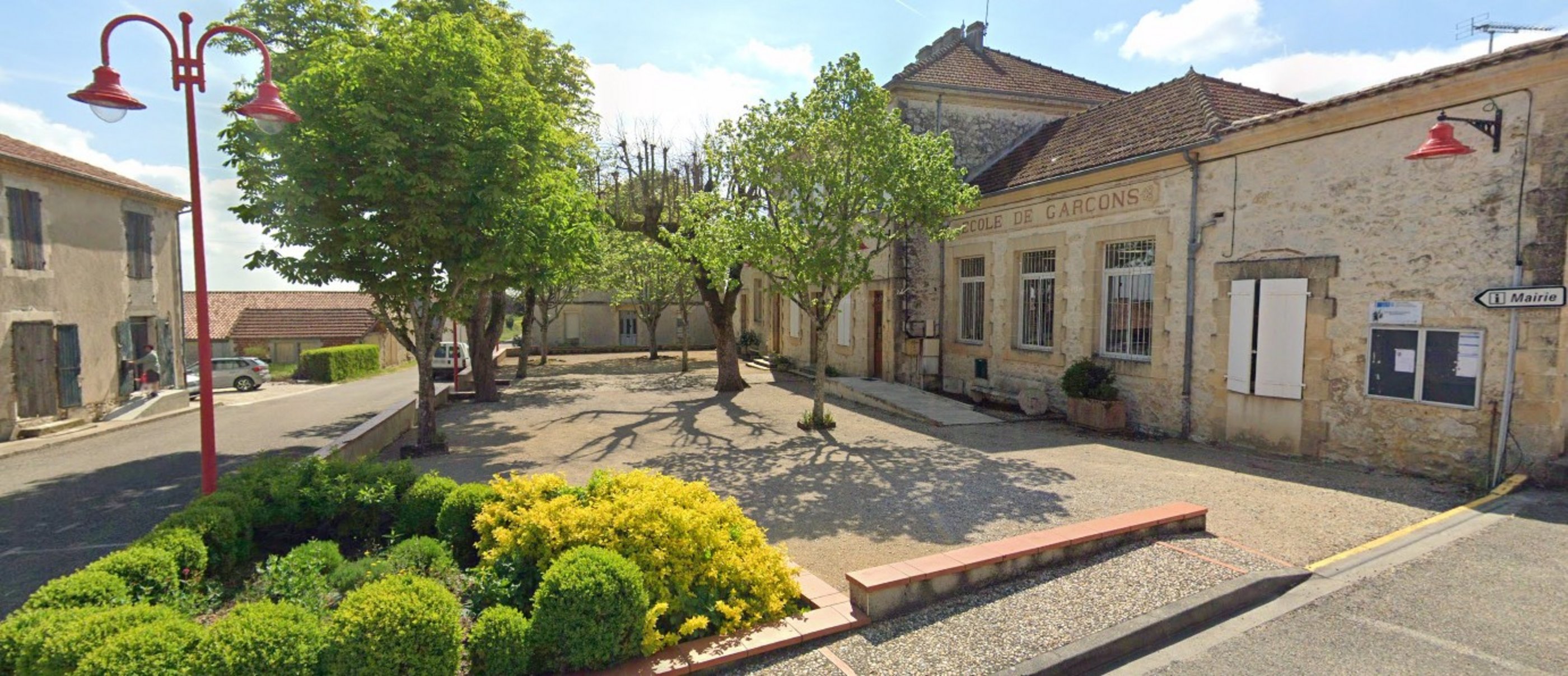Image décorative de présentation du site : Bienvenue à la mairie de Saint-Nazaire-de-Valentane